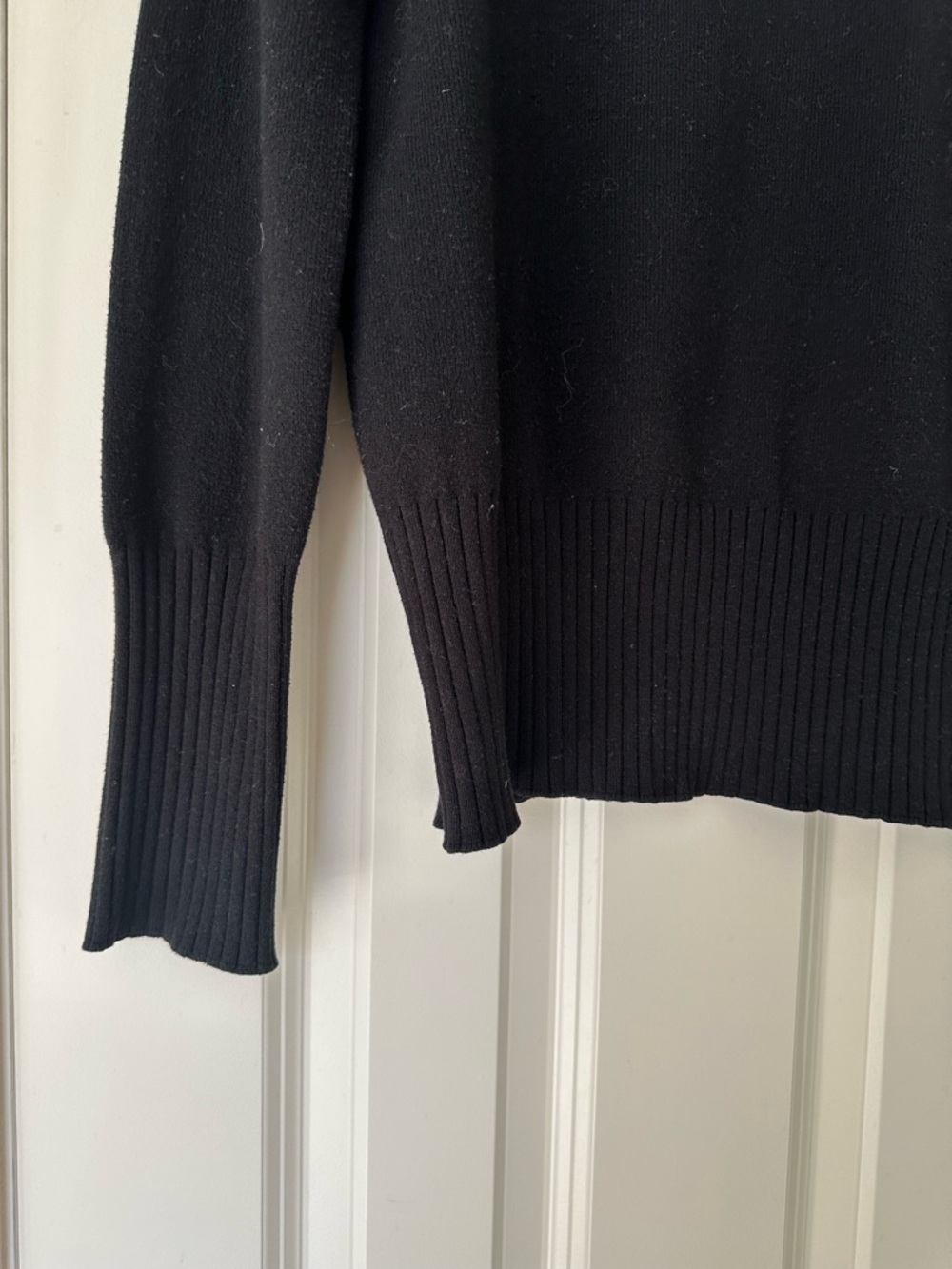 French Connection Black Mock Neck Top - Size Small - Picture 4 of 6